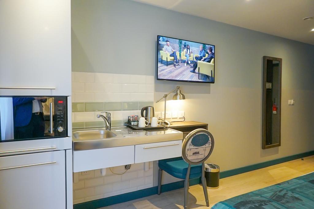 Best Western Plus London Croydon Aparthotel Exterior foto